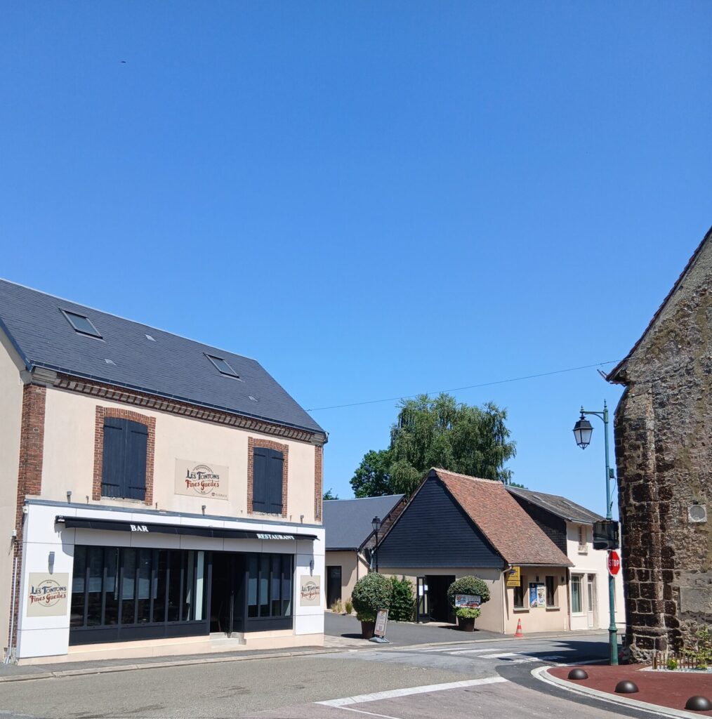 Restaurant "Les Tontons Fines Gueules" à Chapelle-Royale en Eure et Loir